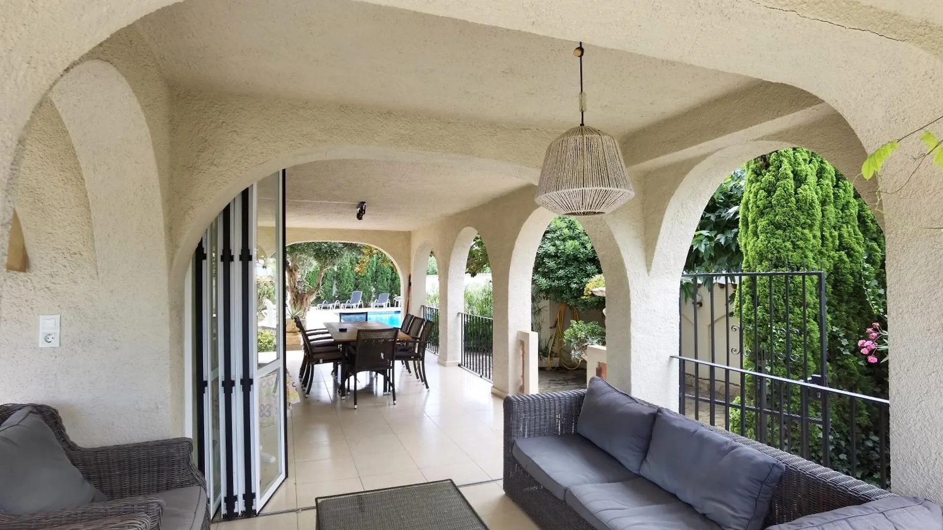 Leon Inmo Villa Royal - 10500 Empuriabrava Espanha